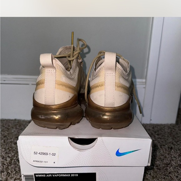 VaporMax - Picture 3 of 8